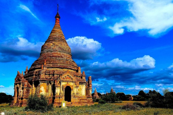 Oro & Pagodas de Myanmar